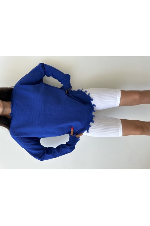 Crew Neck Ripped Detailed Sweater