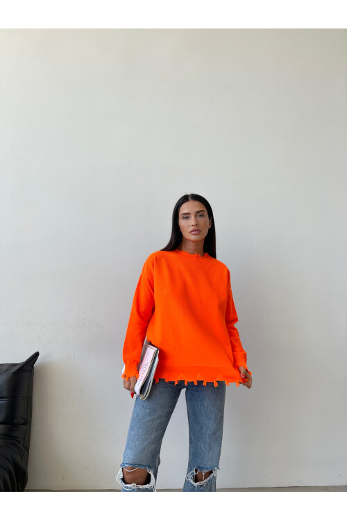 Crew Neck Ripped Detailed Sweater