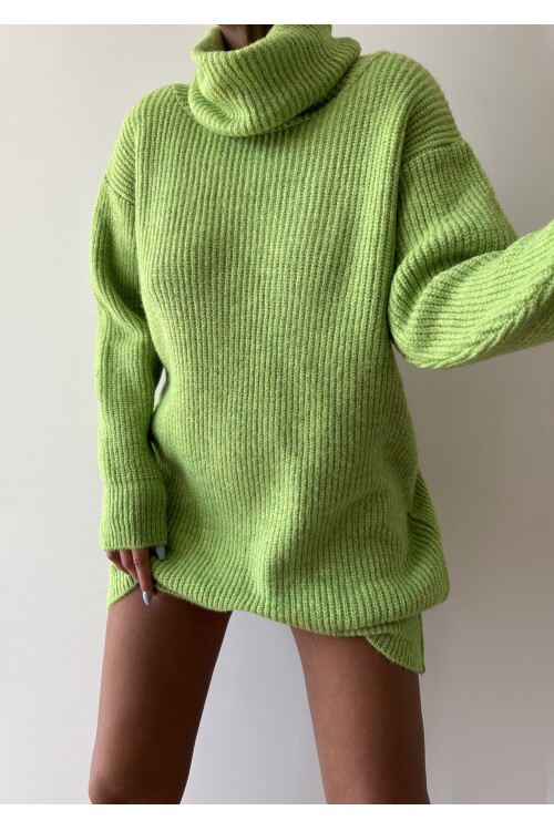 سترة تريكو الياقة المدورة