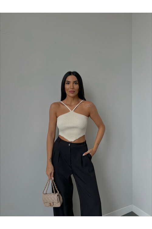 Boyun Askılı Triko Crop
