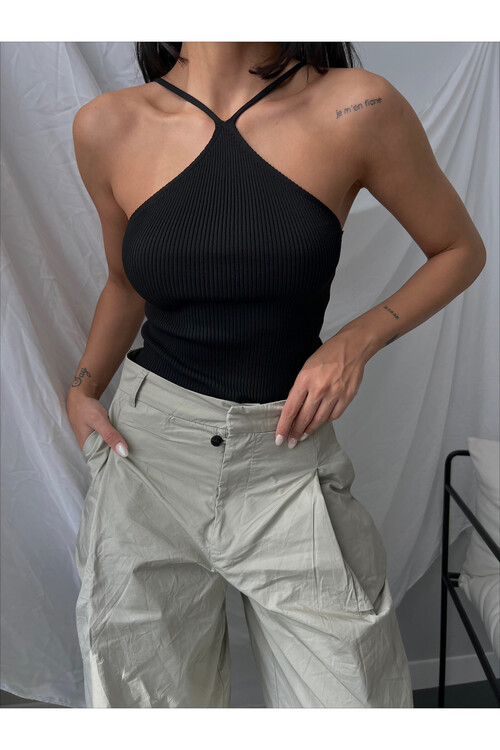 Boyundan Askılı Triko Crop