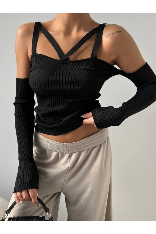 Çapraz Askı Detaylı Triko Bluz