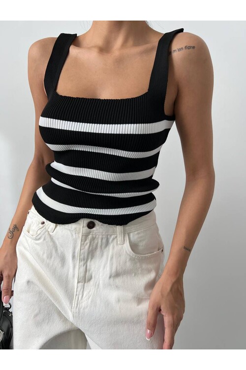 Трикотажная майка в полоску