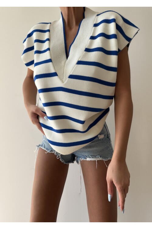 سترة تريكو مخطط