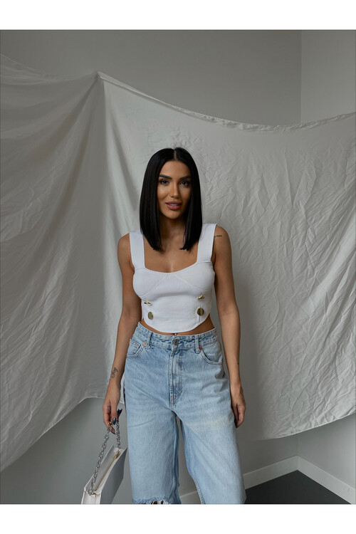 Укороченный трикотаж с пуговицами