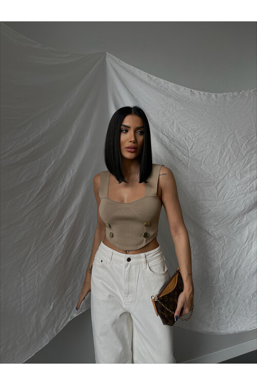 Button Detailed Knitwear Crop