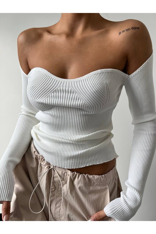 Heart Collar Sleeve Detail Knitwear Blouse