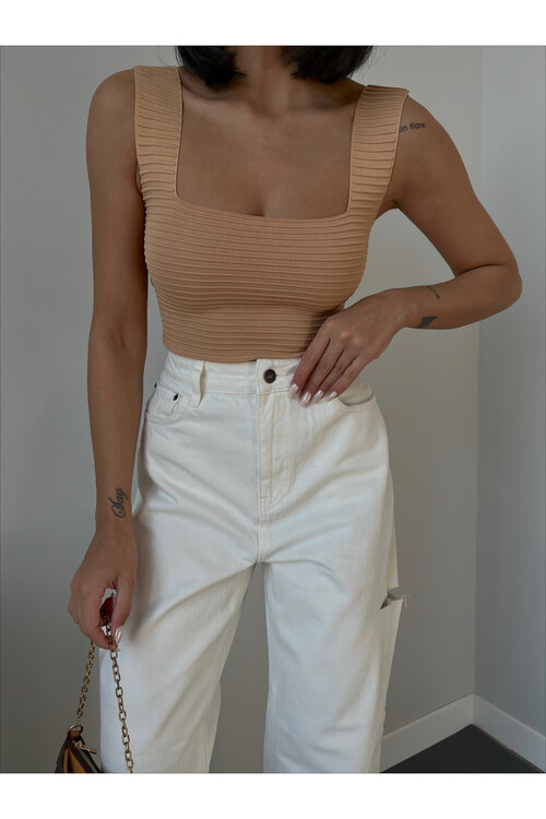 Kare Yaka Askılı Triko Atlet