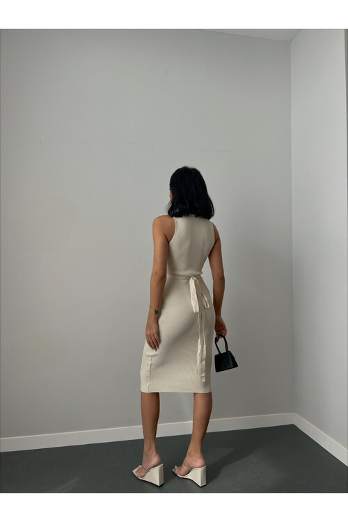 Kuşaklı Midi Boy Triko Elbise