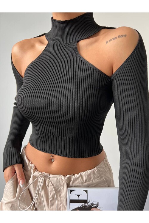 Shoulder Detailed Knitwear Blouse