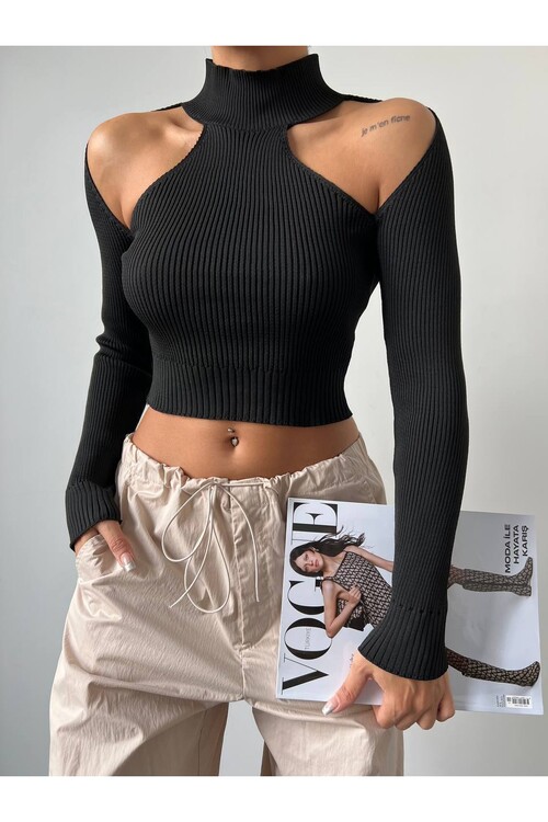 Shoulder Detailed Knitwear Blouse