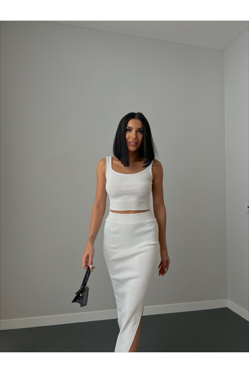 Oval Neck Slit Detailed Skirt Knitwear Set