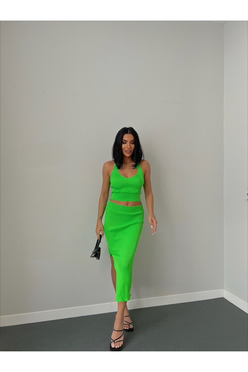V Neck Slit Detailed Skirted Knitwear Set
