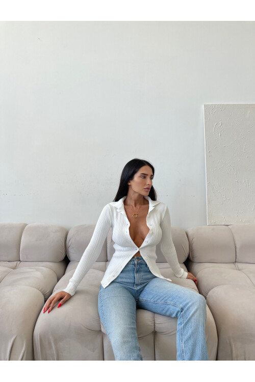 Трикотажный кардиган с воротником