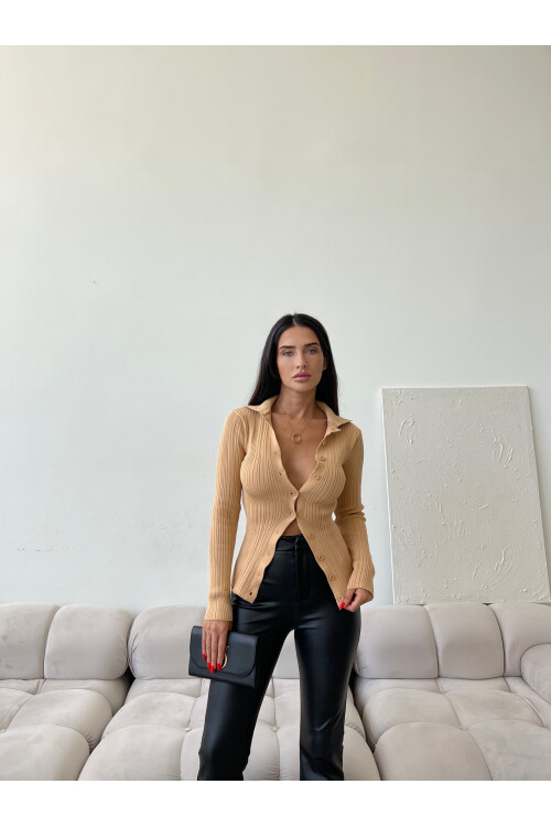 Yakalı Triko Hırka