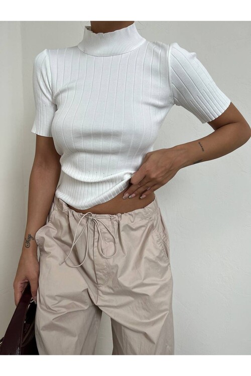 Yarım Balıkçı Yakalı Triko Bluz