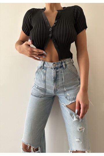 Buttoned Short Cardigan