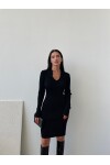 Трикотажное платье с воротником