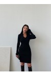 Трикотажное платье с воротником